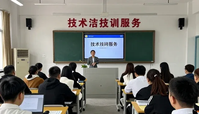 技术方案设计在业务趋势下的性能优化与适用场景分析